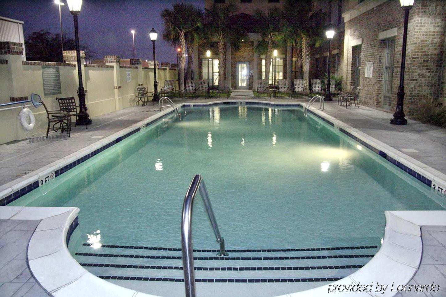 Hampton Inn & Suites Savannah Historic District Facilities photo